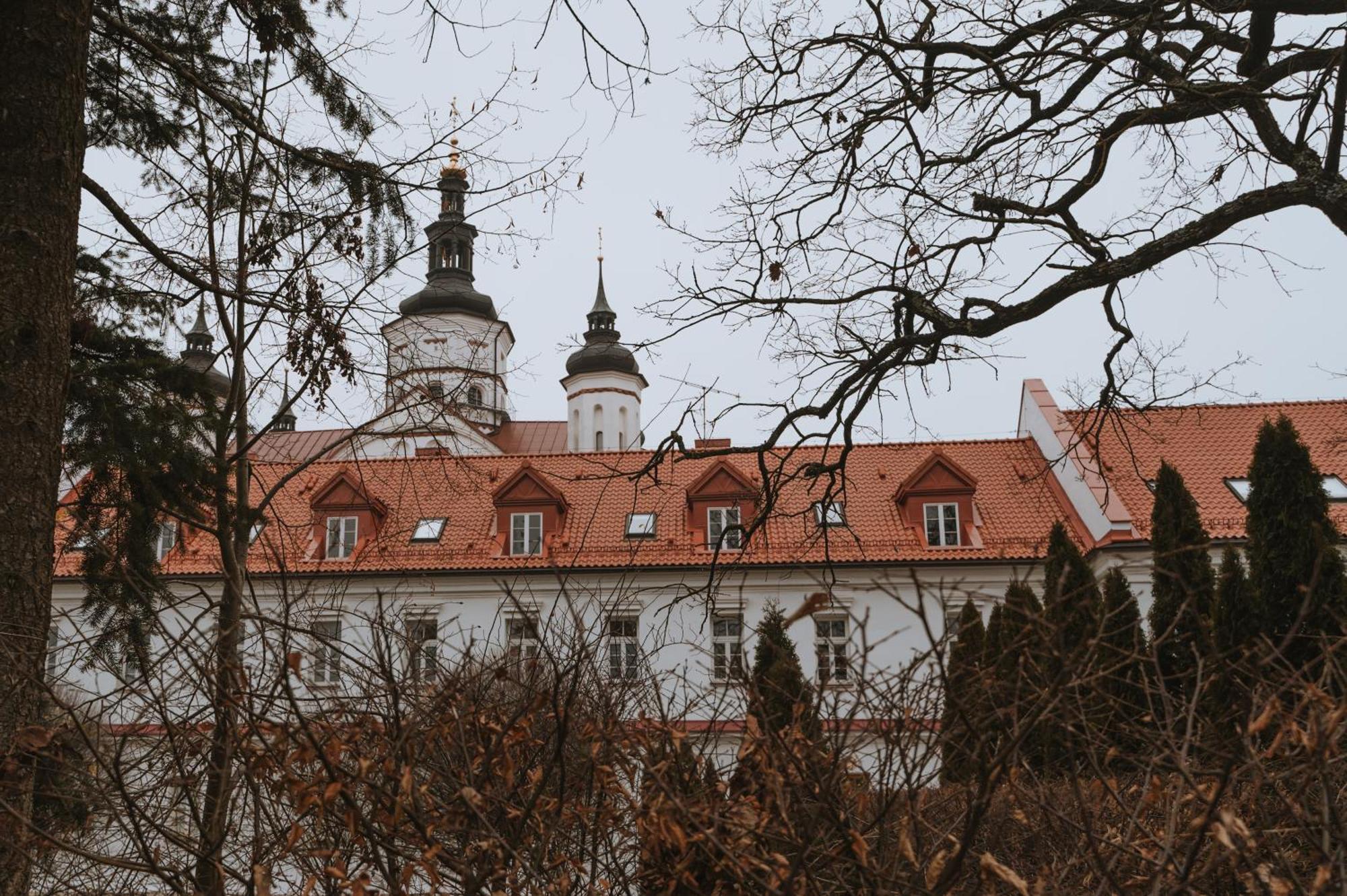 Pokoje Goscinne Domu Pielgrzyma W Supraslu エクステリア 写真